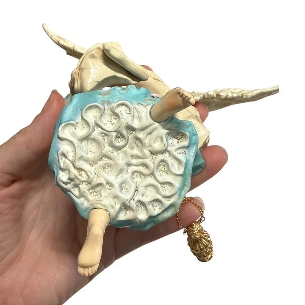 Enesco beautiful vintage